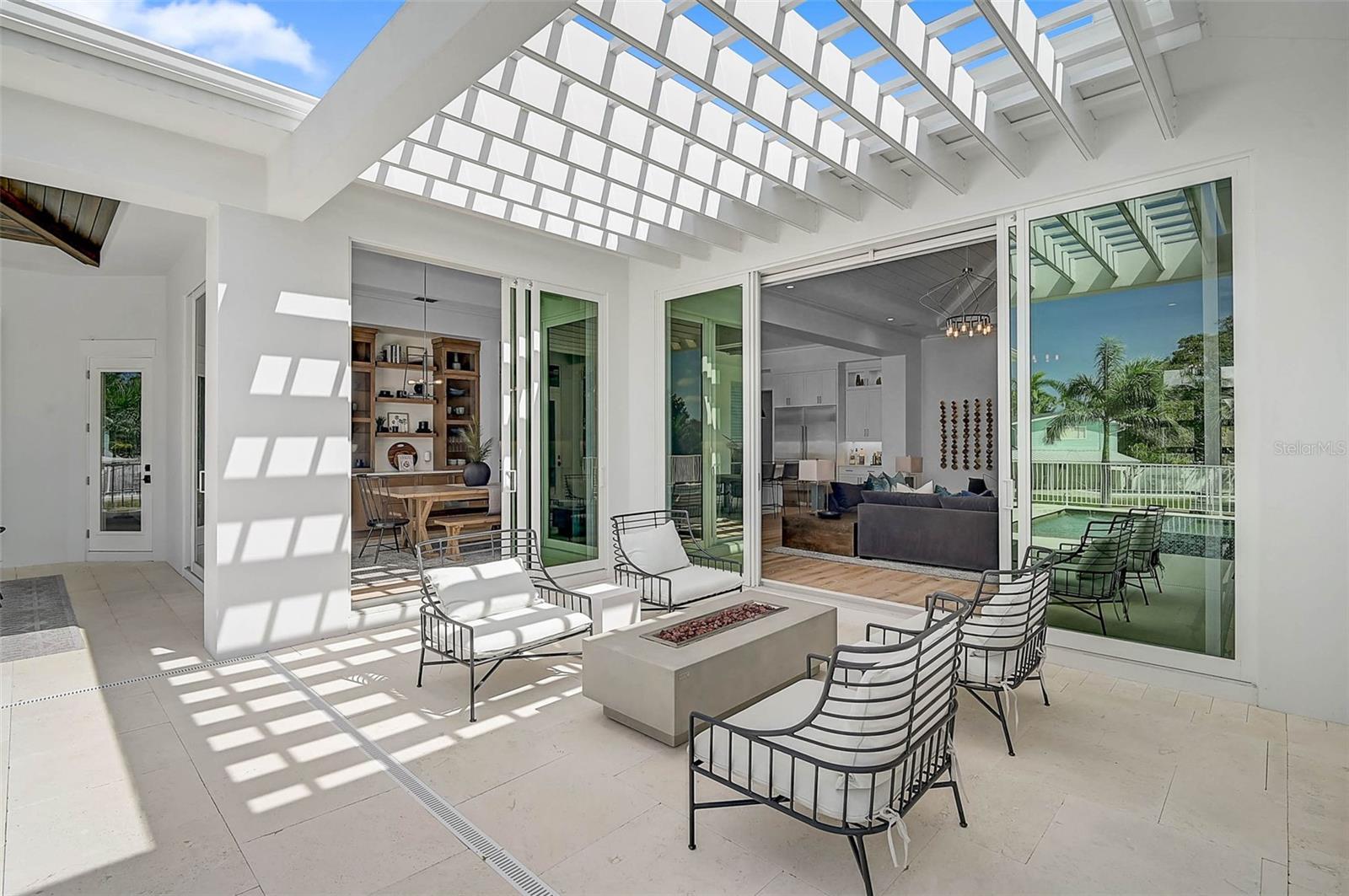 SARA SANDS - Residential