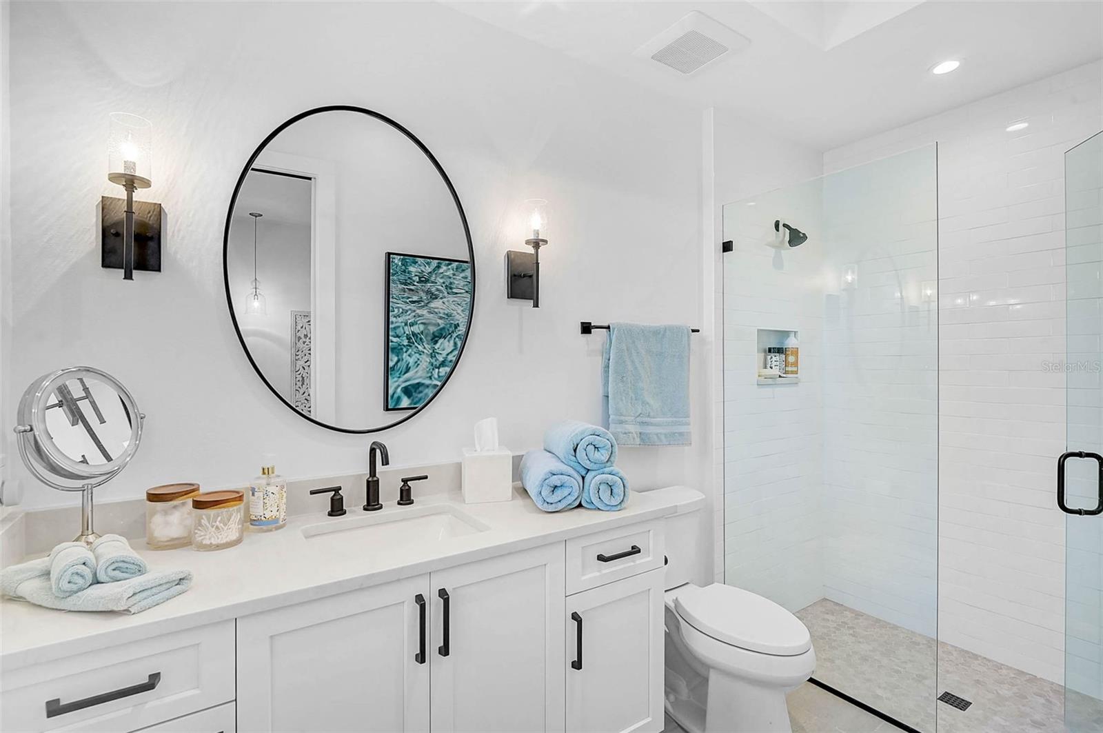 SARA SANDS - Residential