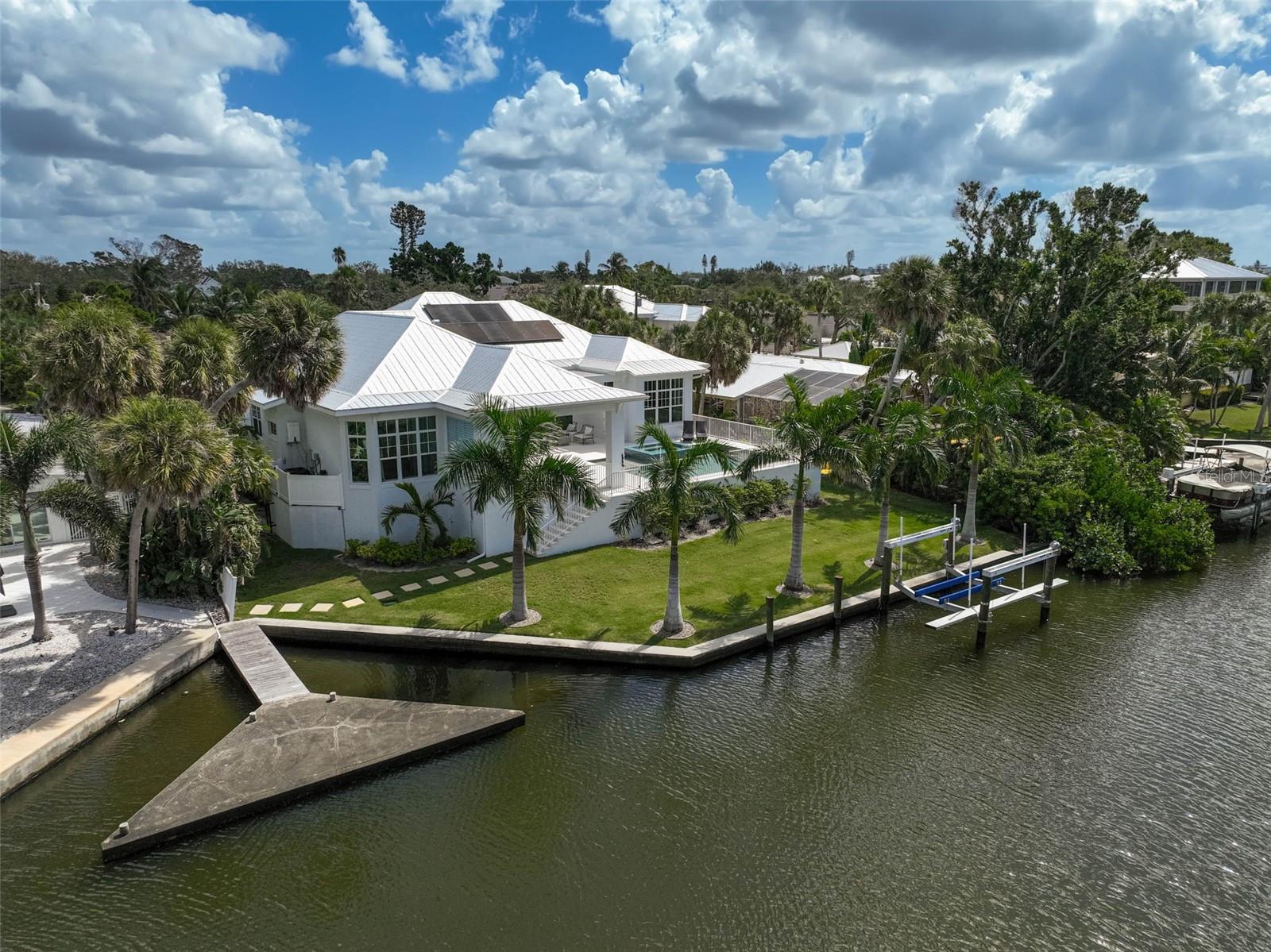 SARA SANDS - Residential