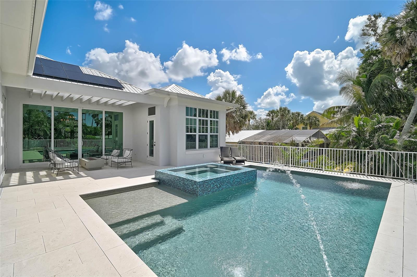 SARA SANDS - Residential