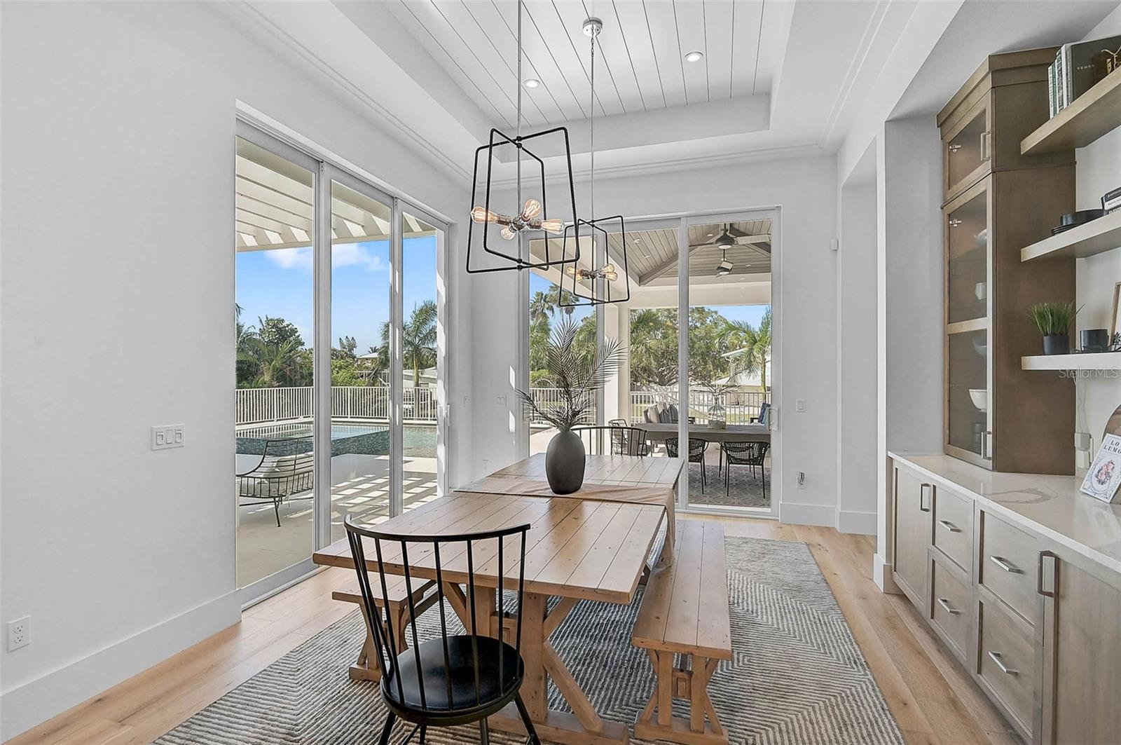 SARA SANDS - Residential