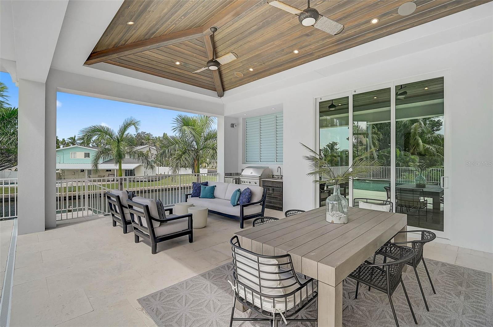 SARA SANDS - Residential