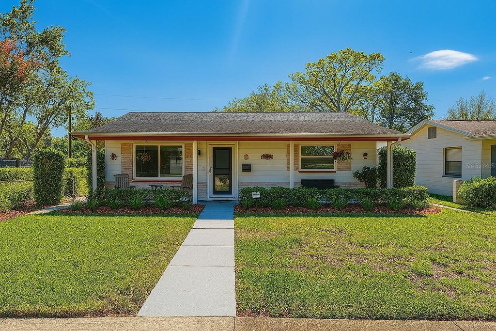 Photo of 4976 12th Avenue N, St Petersburg, FL 33710 (MLS # TB8357541)