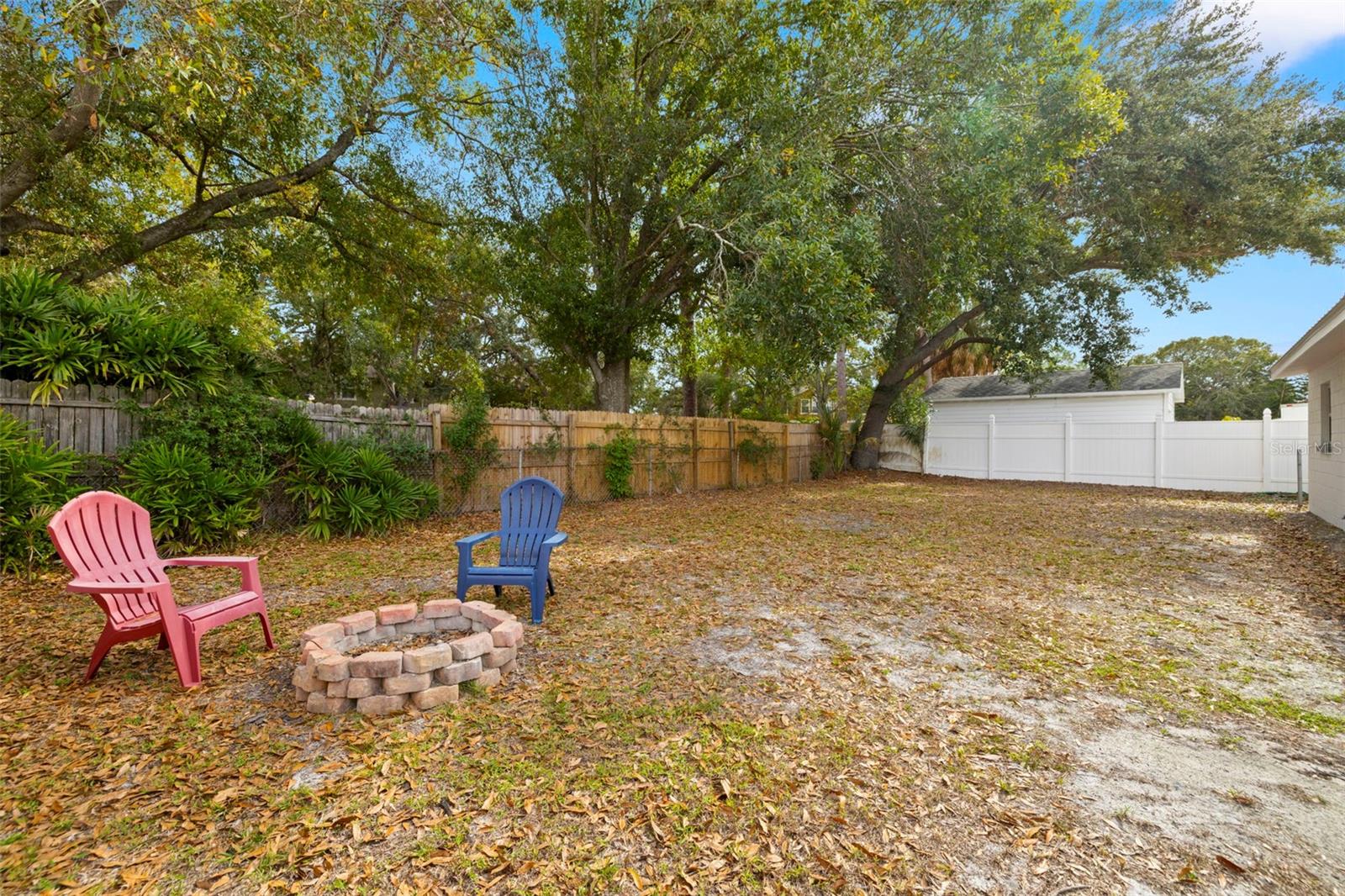 LAND LACKEY ESTATES UNIT 3 - Residential