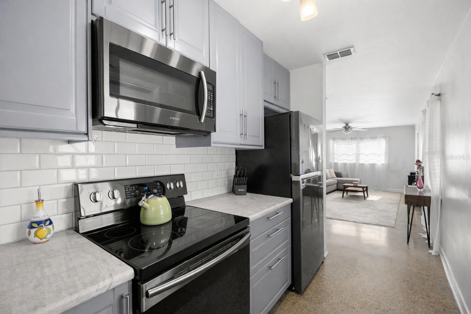 LAND LACKEY ESTATES UNIT 3 - Residential