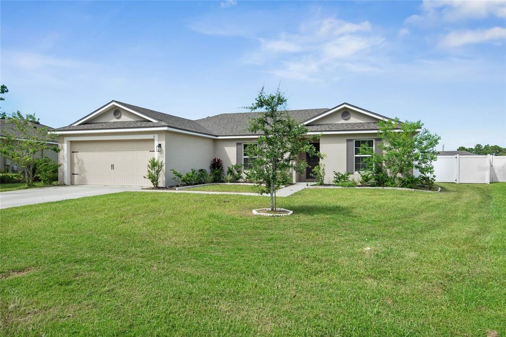 Photo of 5 Freeland Lane, Palm Coast, FL 32137 (MLS # FC311823)