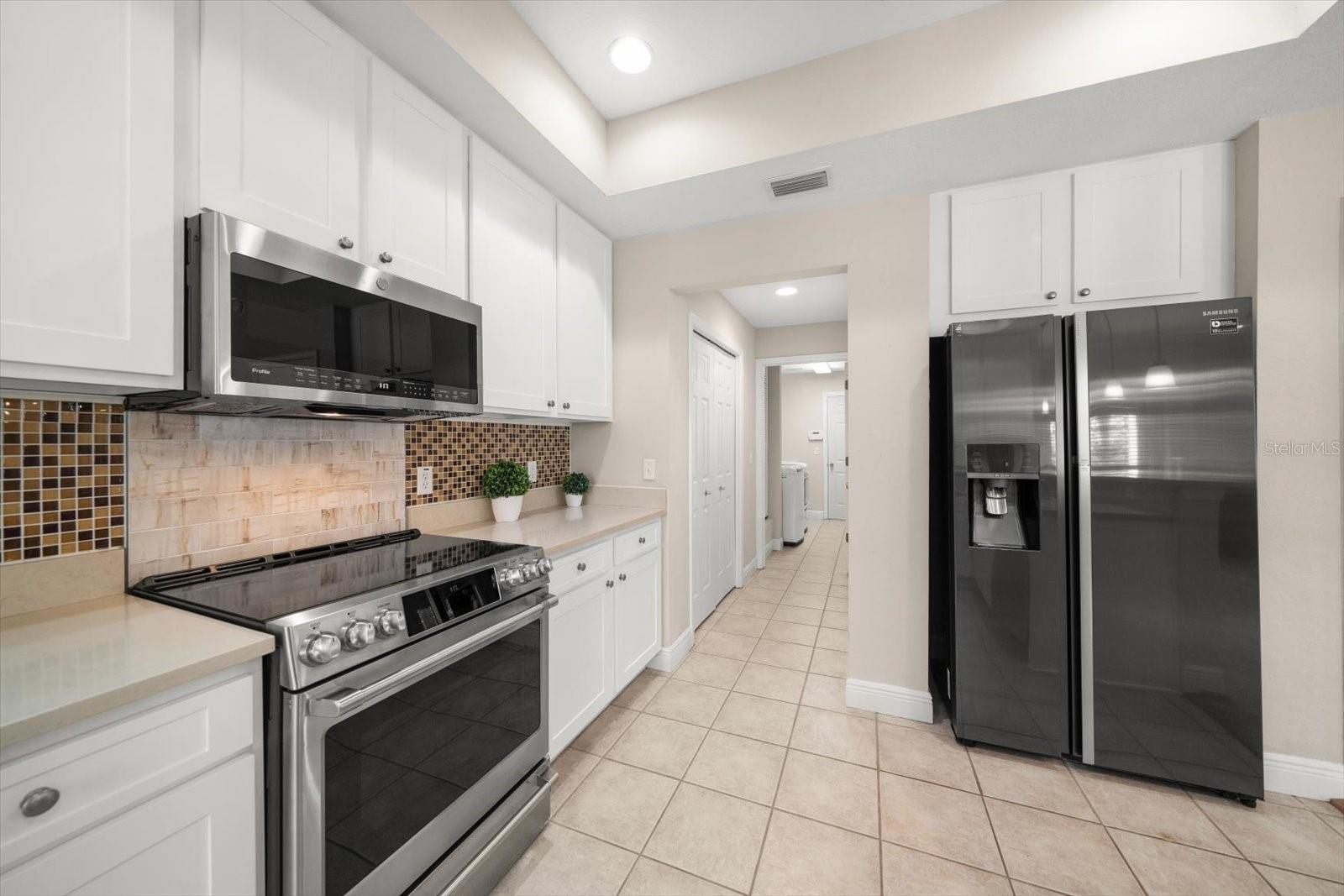 WEST BAY VILLAGE - Residential