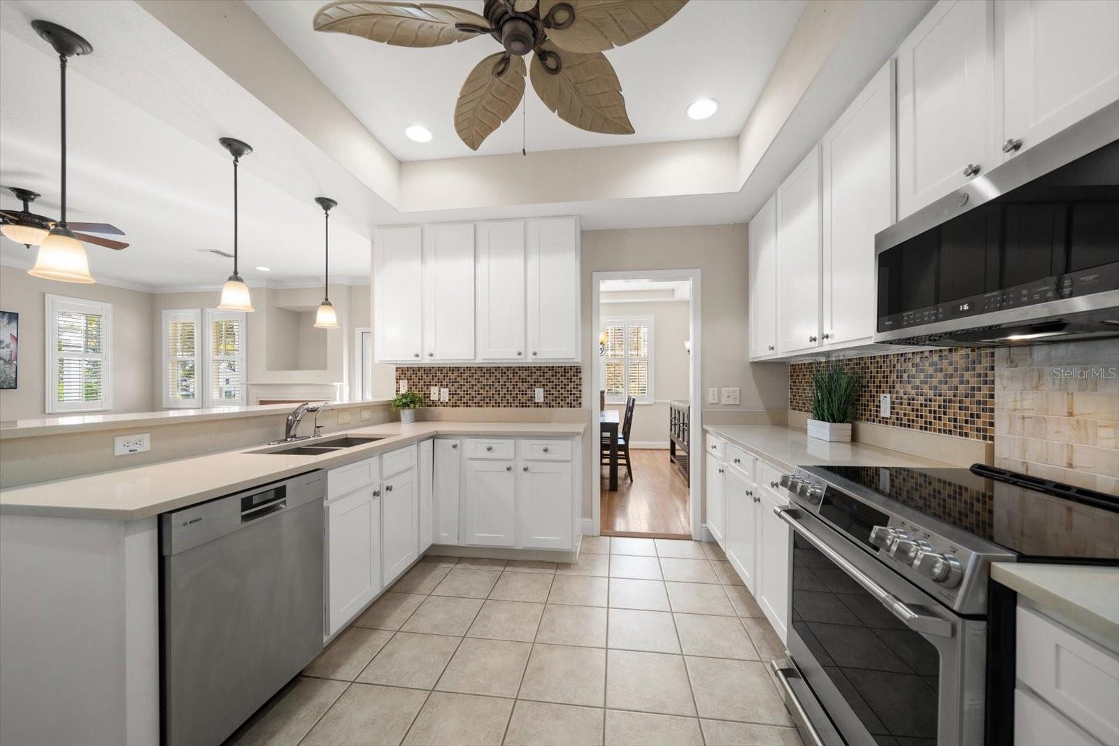 WEST BAY VILLAGE - Residential