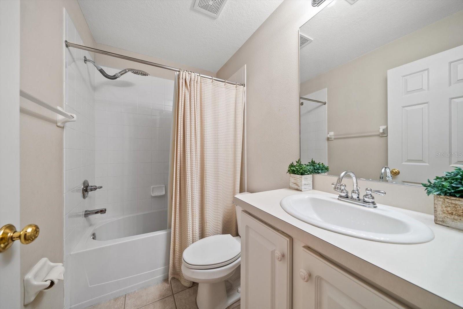 WEST BAY VILLAGE - Residential