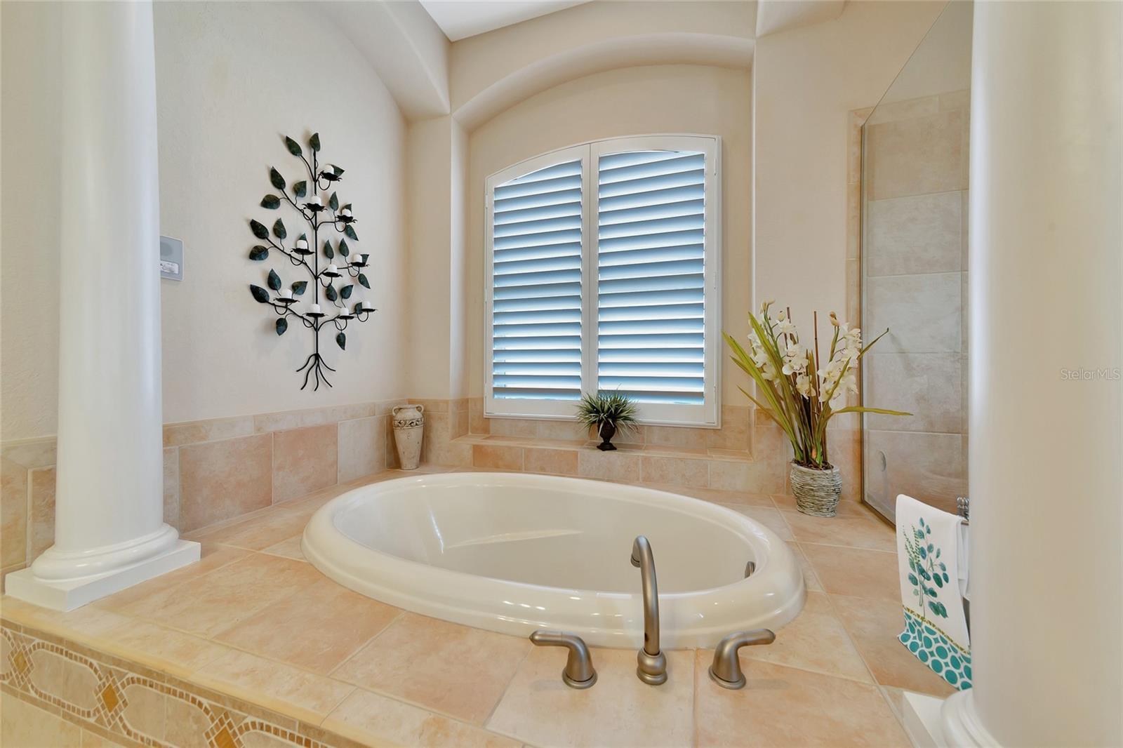 WATERLEFE GOLF & RIVER CLUB UN11 - Residential