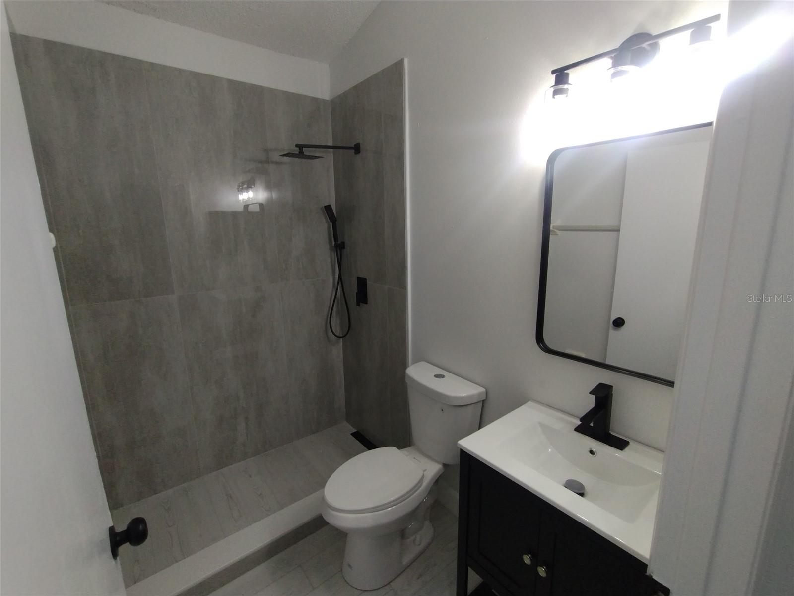 CHELSEA PARC - Residential