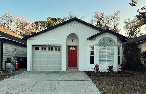 Photo of 1716 Chatham Circle, Apopka, FL 32703 (MLS # O6385665)