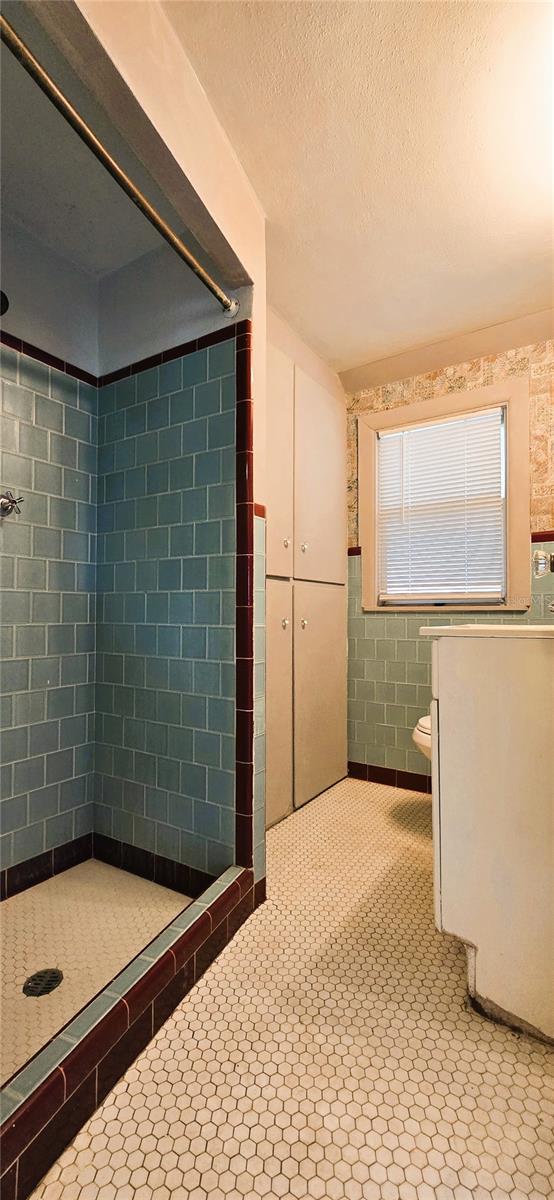 HOWEY W J LAND STARR LAKE - Residential Lease