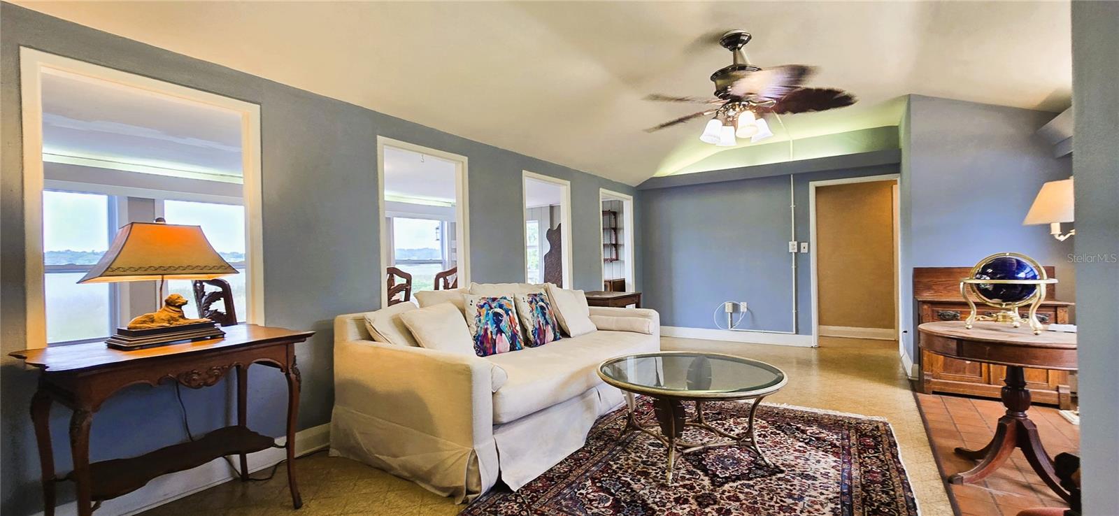 HOWEY W J LAND STARR LAKE - Residential Lease