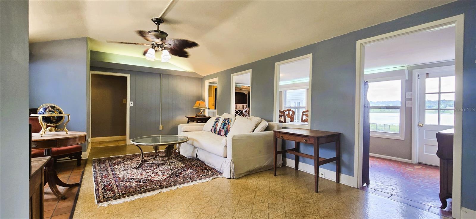 HOWEY W J LAND STARR LAKE - Residential Lease