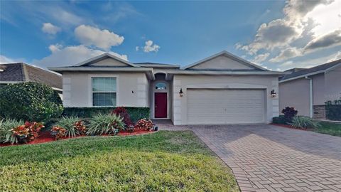 A home in WINTER HAVEN