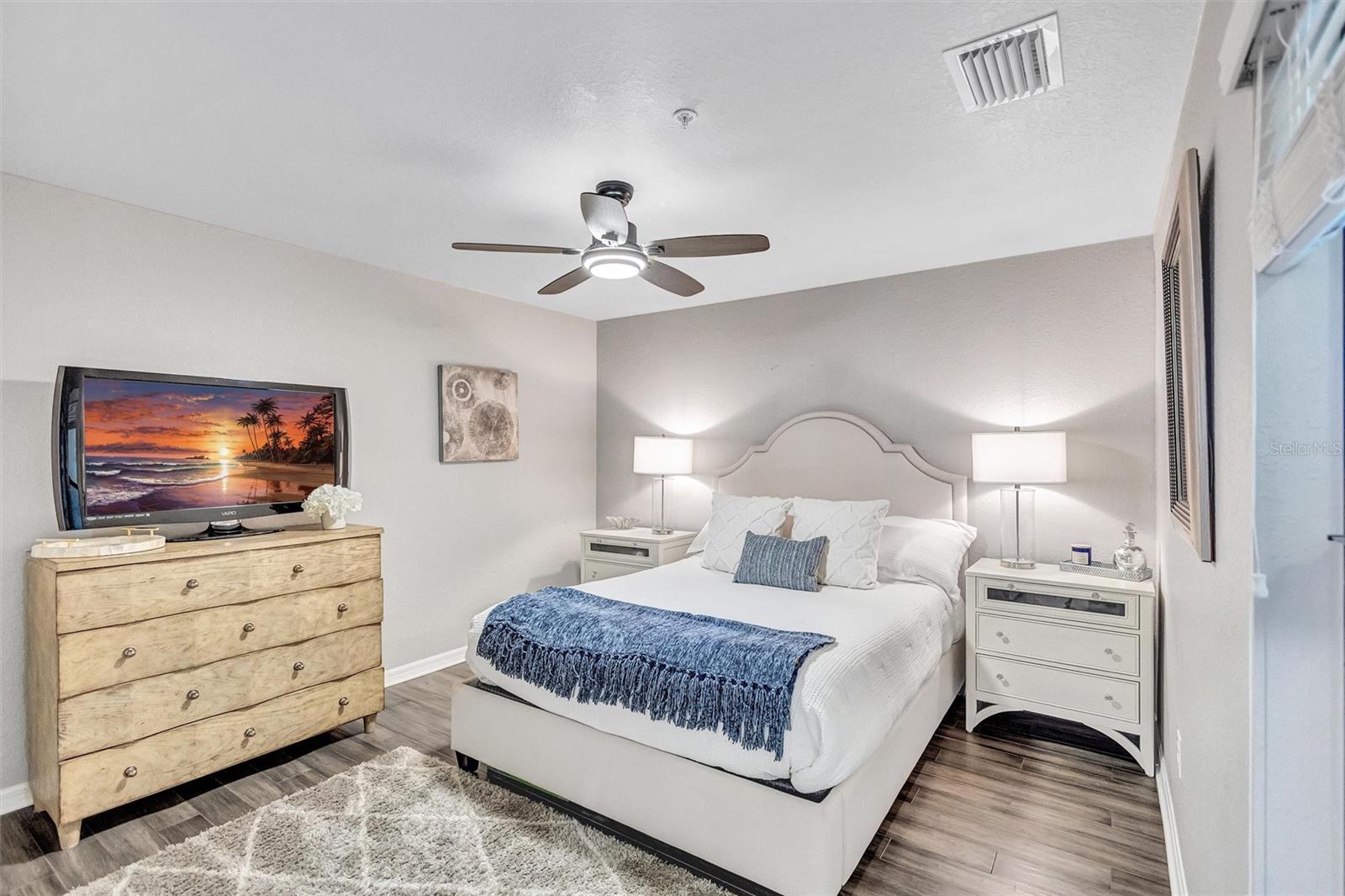 LAKEWOOD NATIONAL - Residential