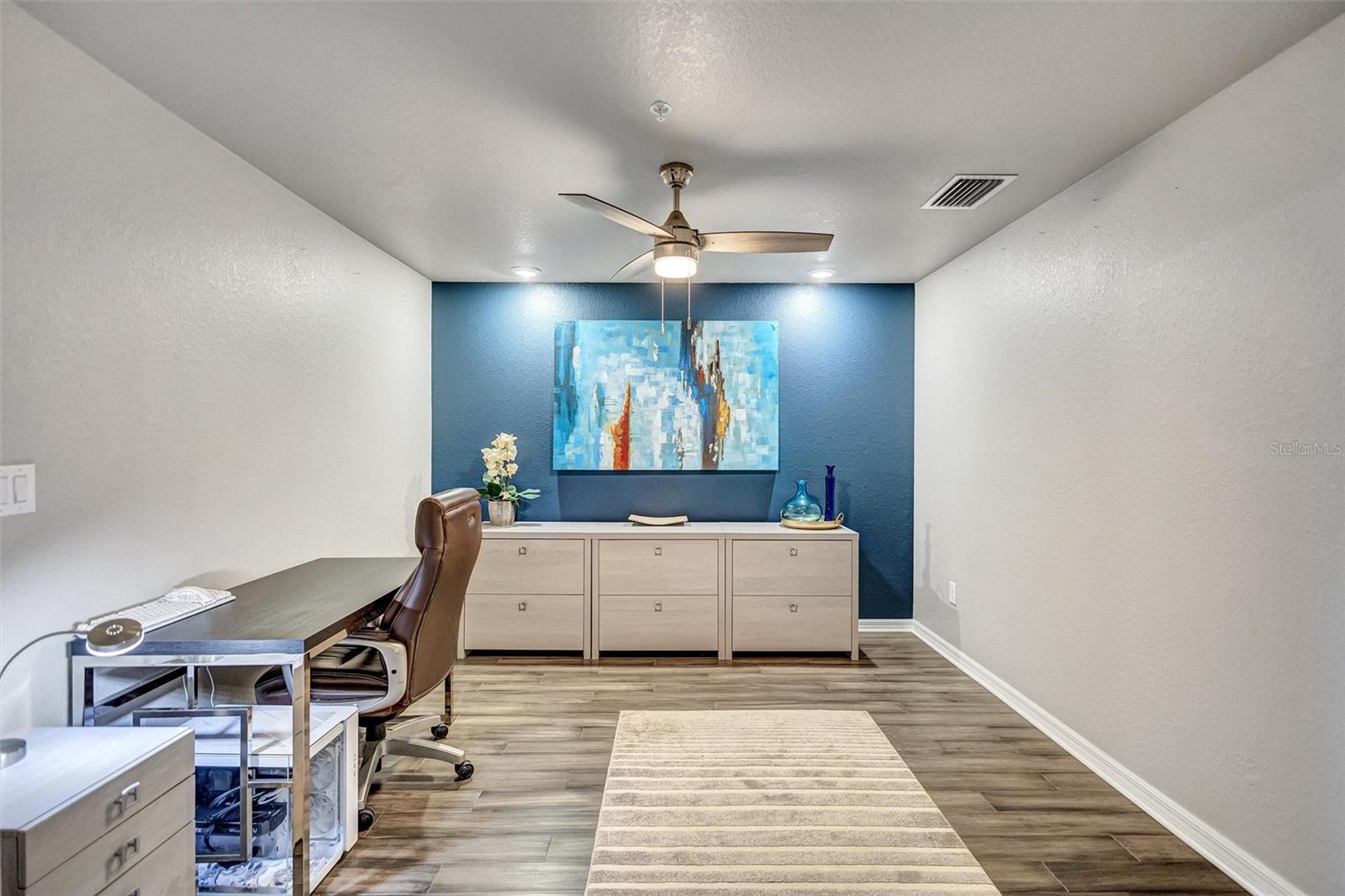 LAKEWOOD NATIONAL - Residential