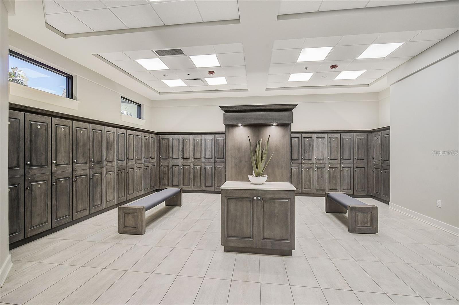 LAKEWOOD NATIONAL - Residential