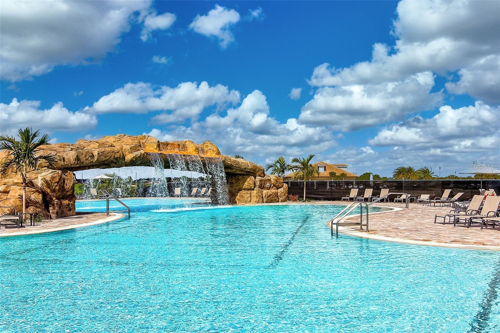 LAKEWOOD NATIONAL - Residential