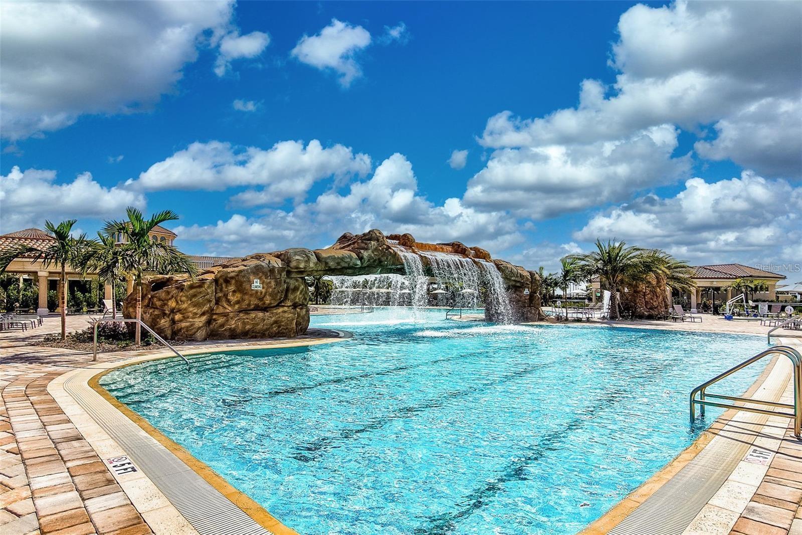 LAKEWOOD NATIONAL - Residential