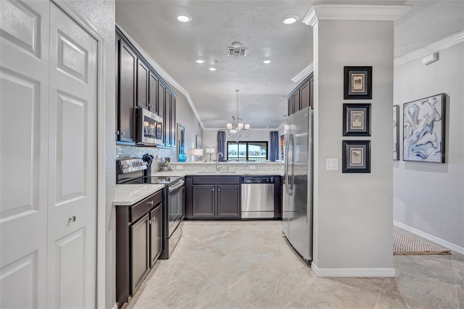 LAKEWOOD NATIONAL - Residential