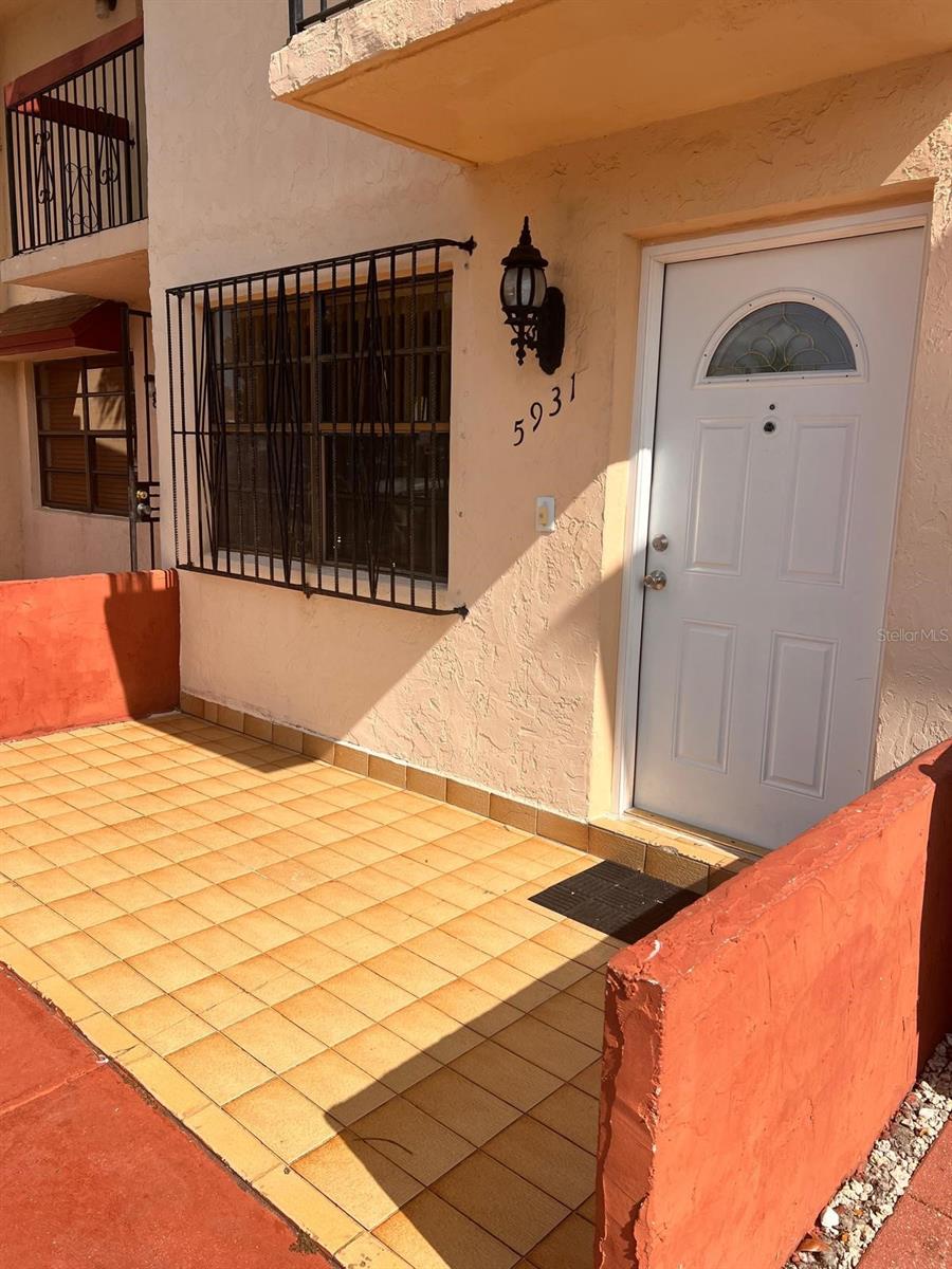 CASA LINDA TOWNHOMES CONDO - Residential Lease