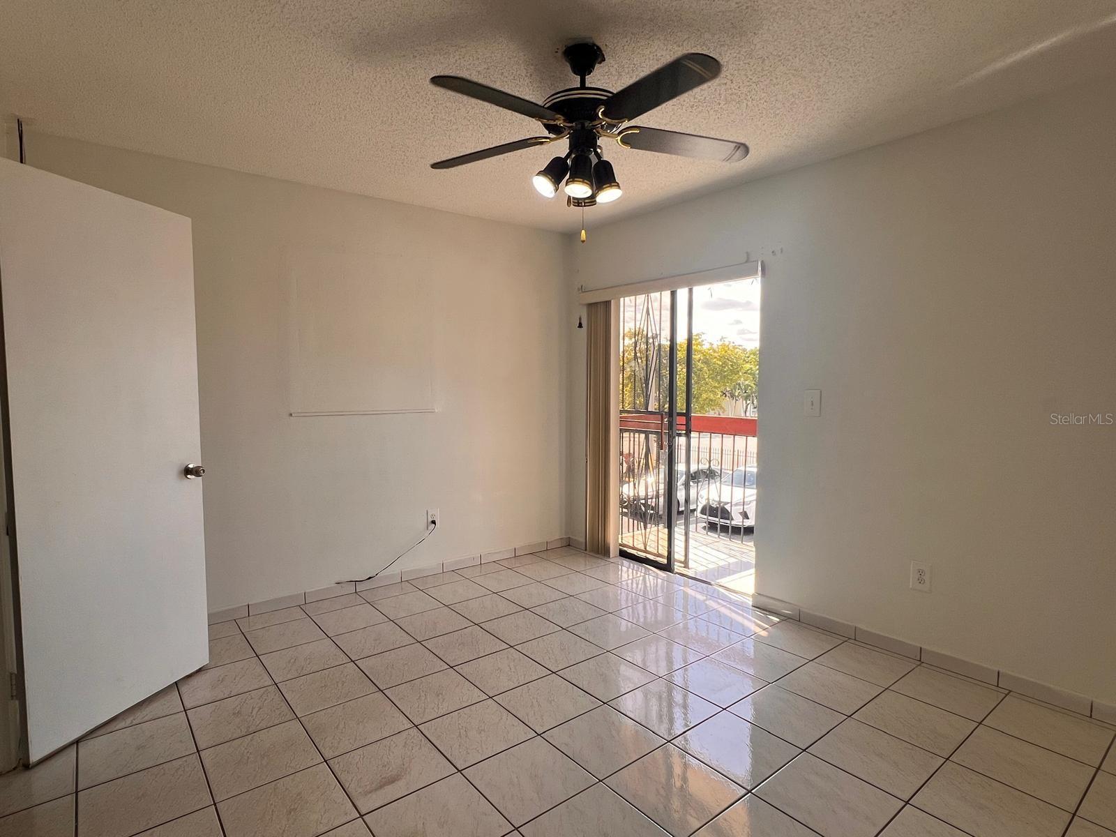 CASA LINDA TOWNHOMES CONDO - Residential Lease