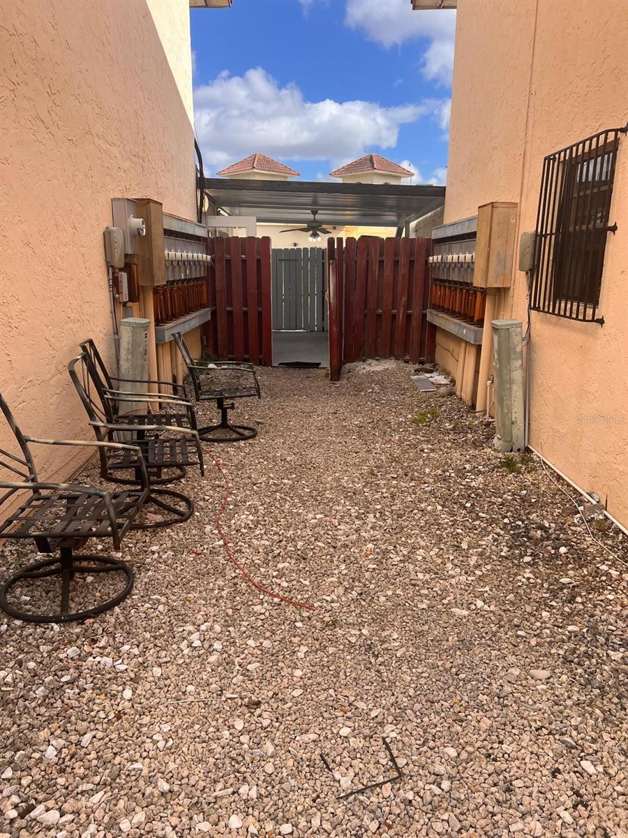 CASA LINDA TOWNHOMES CONDO - Residential Lease