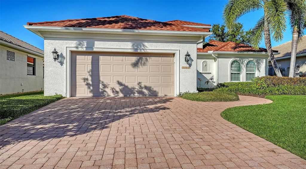 Photo of 2529 Marblehead Drive, Sarasota, FL 34231 (MLS # A4676671)