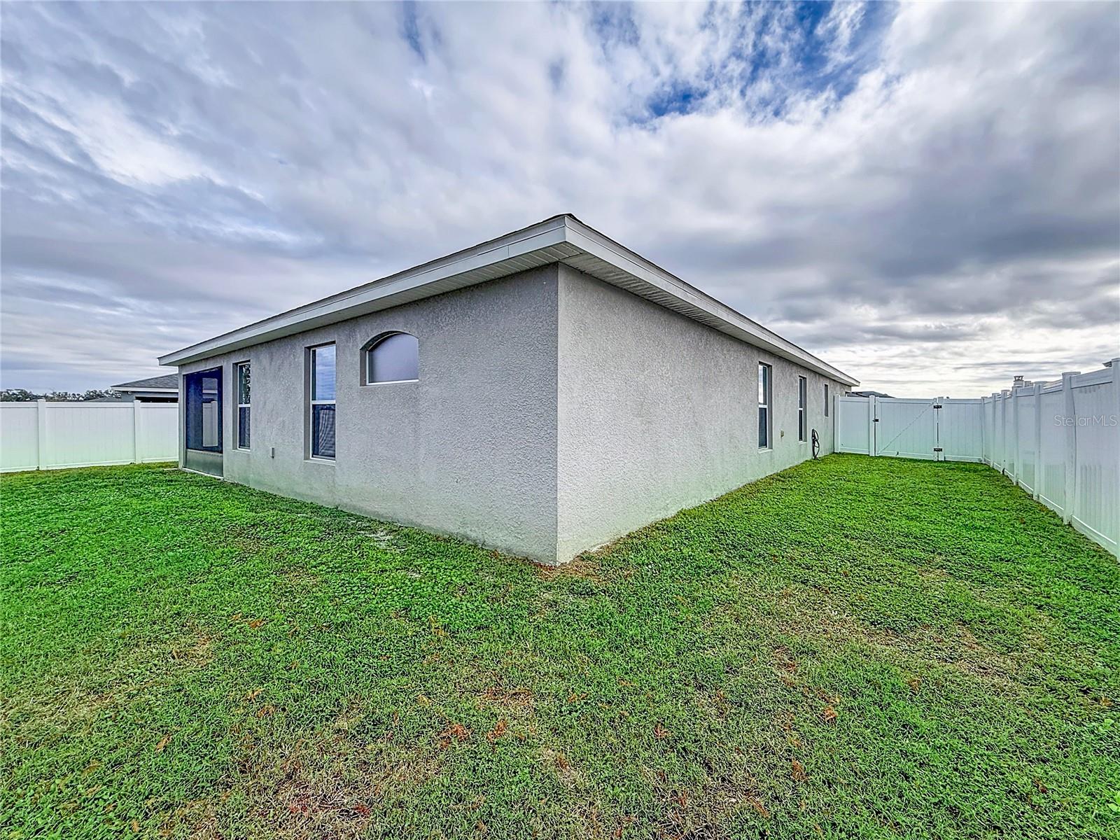 CHAPEL CRK PH 1B VILLAGE 4 - Residential Lease