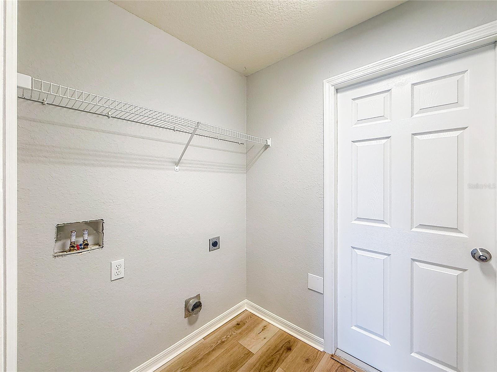 CHAPEL CRK PH 1B VILLAGE 4 - Residential Lease