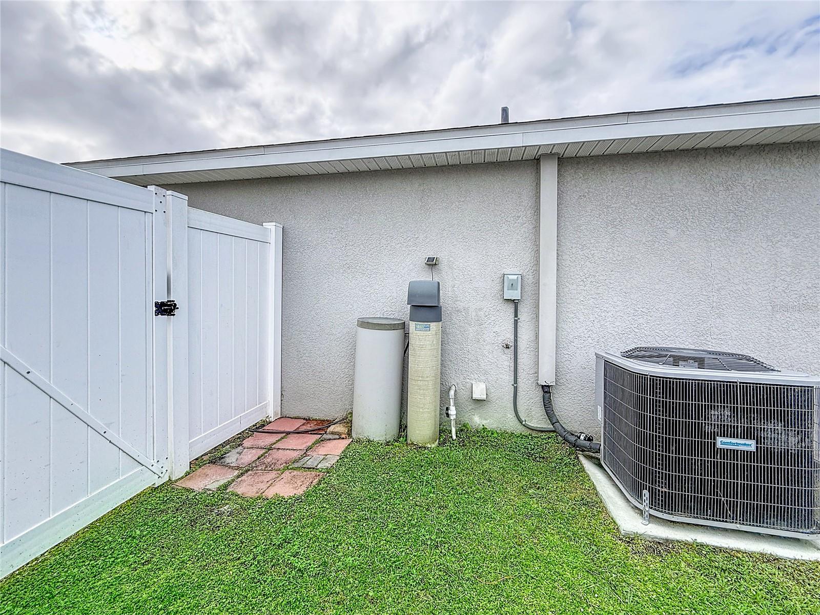 CHAPEL CRK PH 1B VILLAGE 4 - Residential Lease