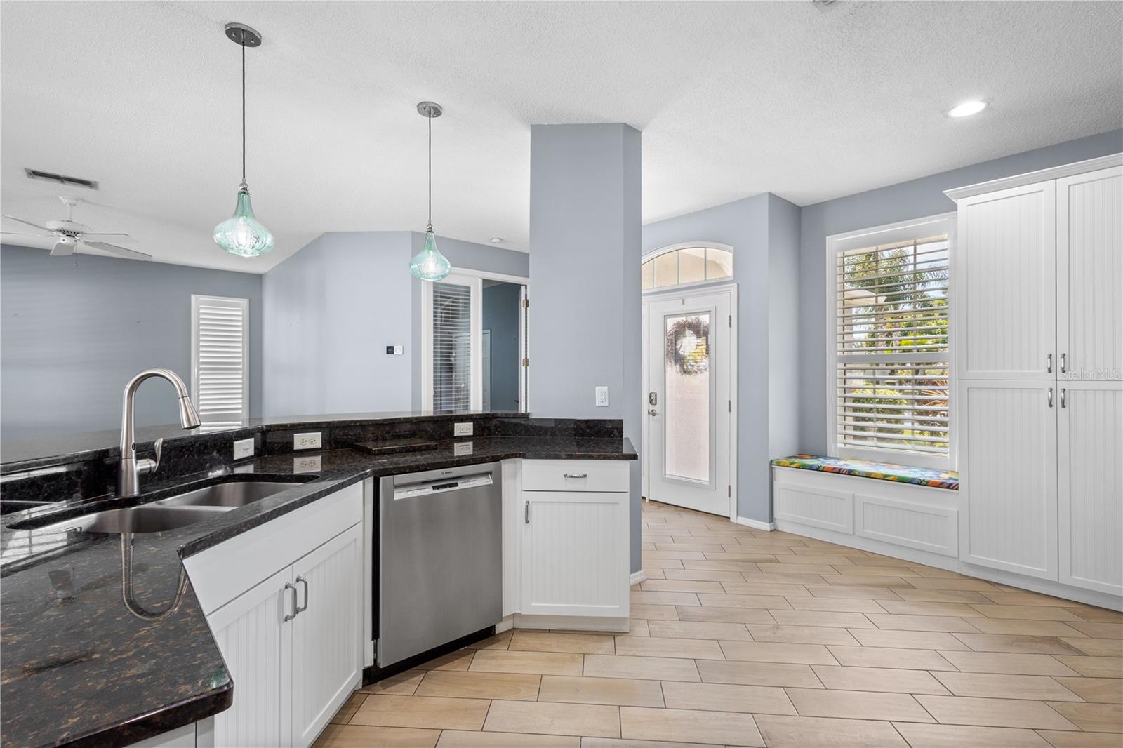 GLENN LAKES PH 4 - Residential