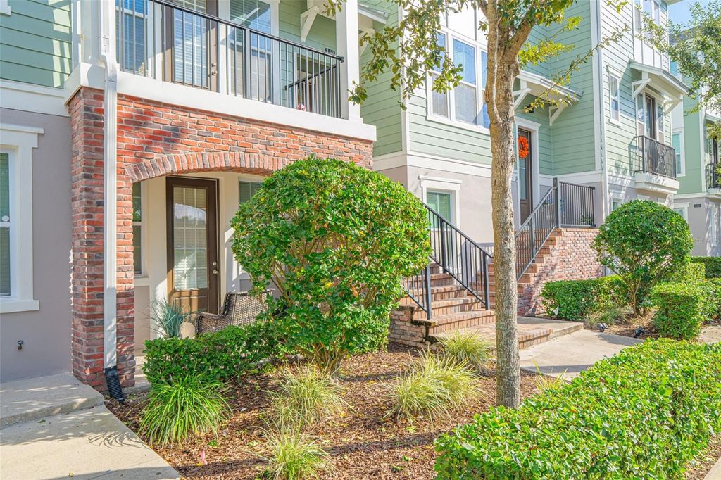 Photo of 160 Sun Palm Lane, Altamonte Springs, FL 32701 (MLS # V4946398)