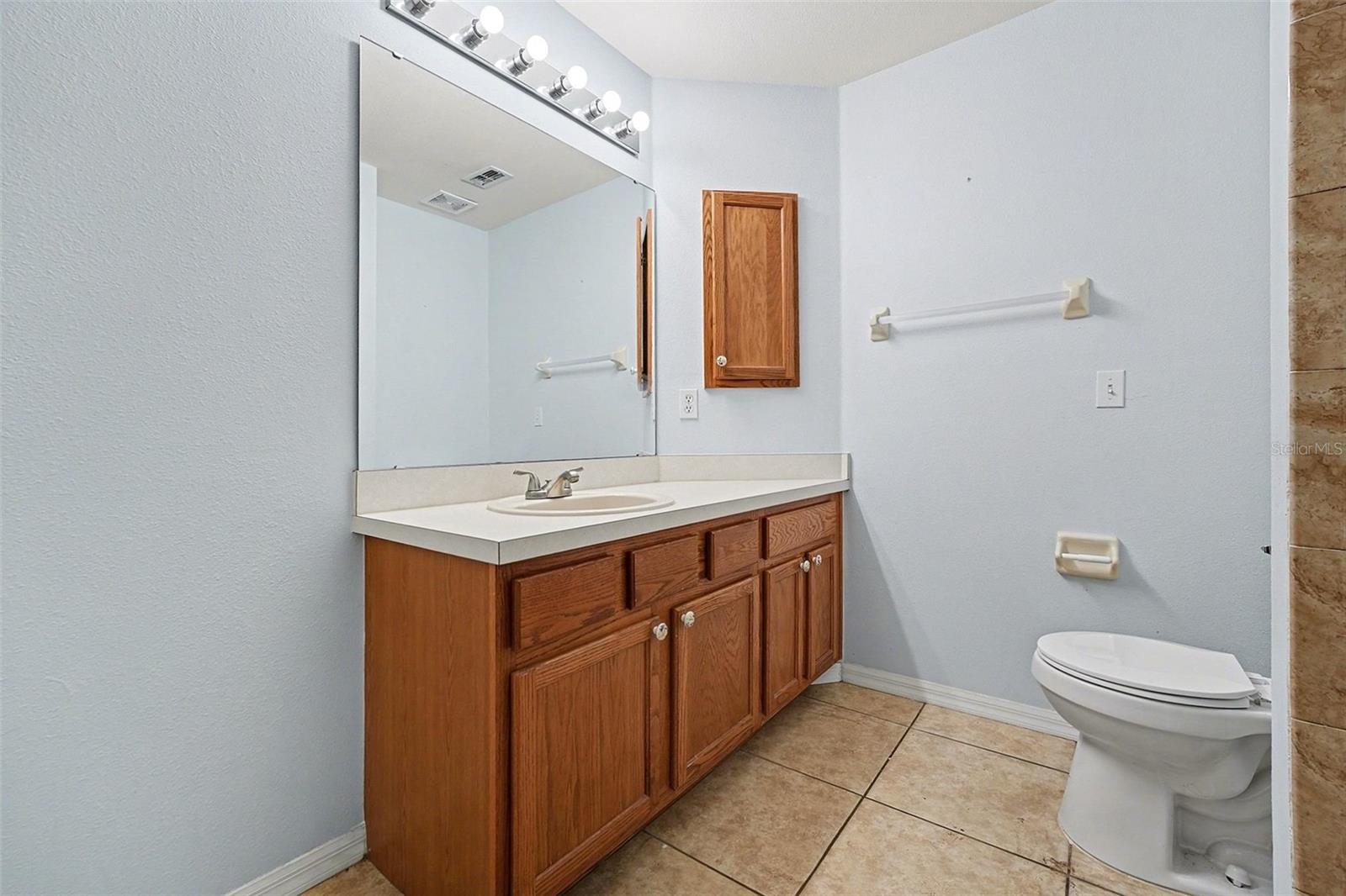 RIDGEWOOD POINTE - Residential