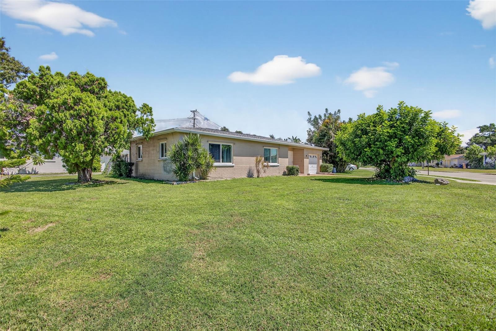 TANGELO PARK FIRST ADD - Residential