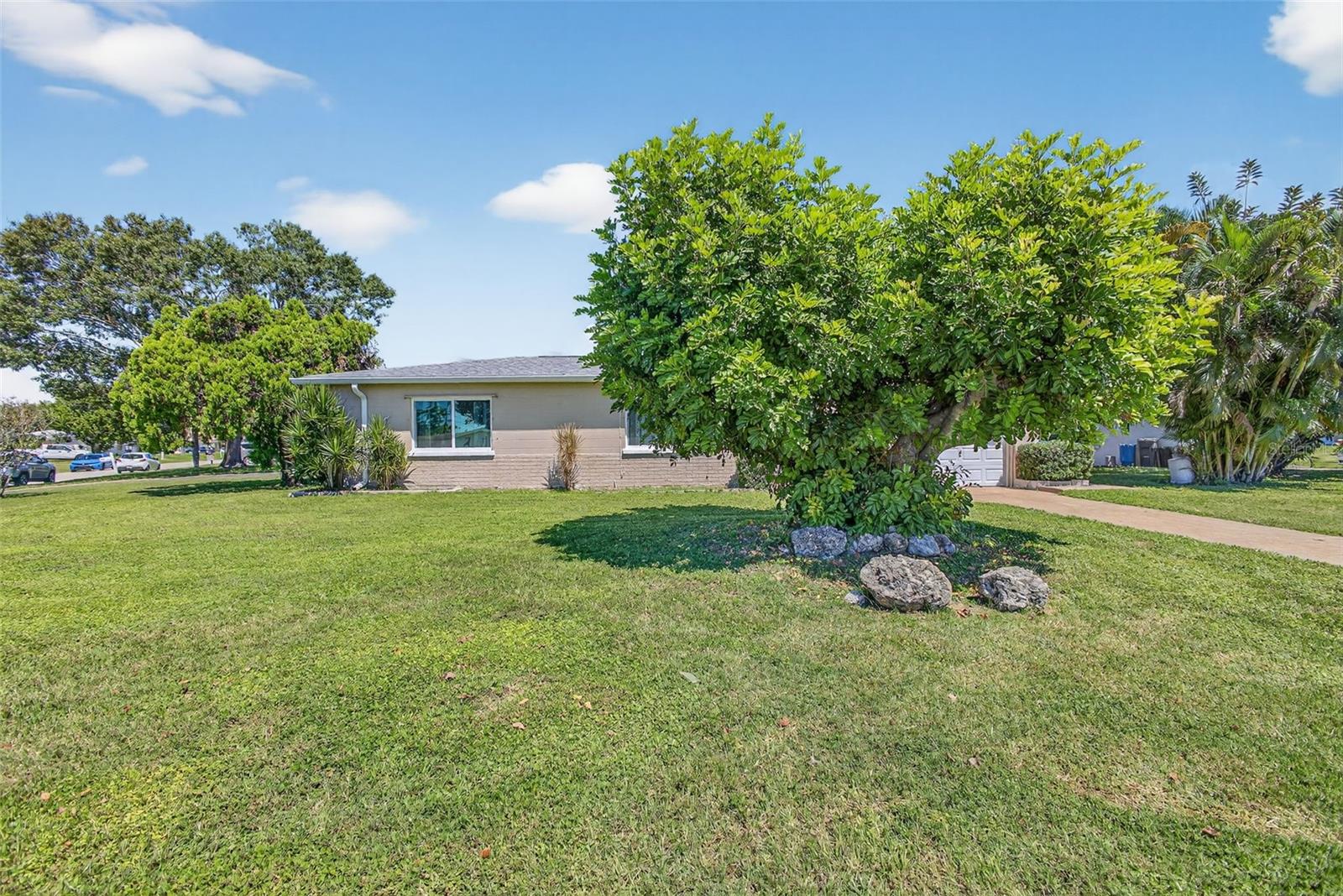 TANGELO PARK FIRST ADD - Residential