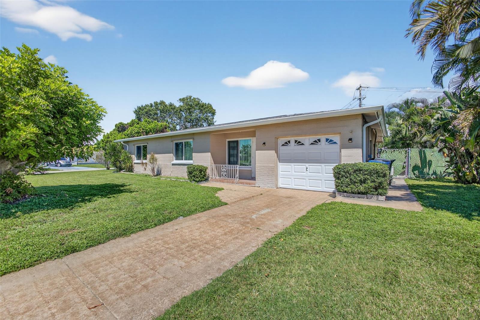 TANGELO PARK FIRST ADD - Residential