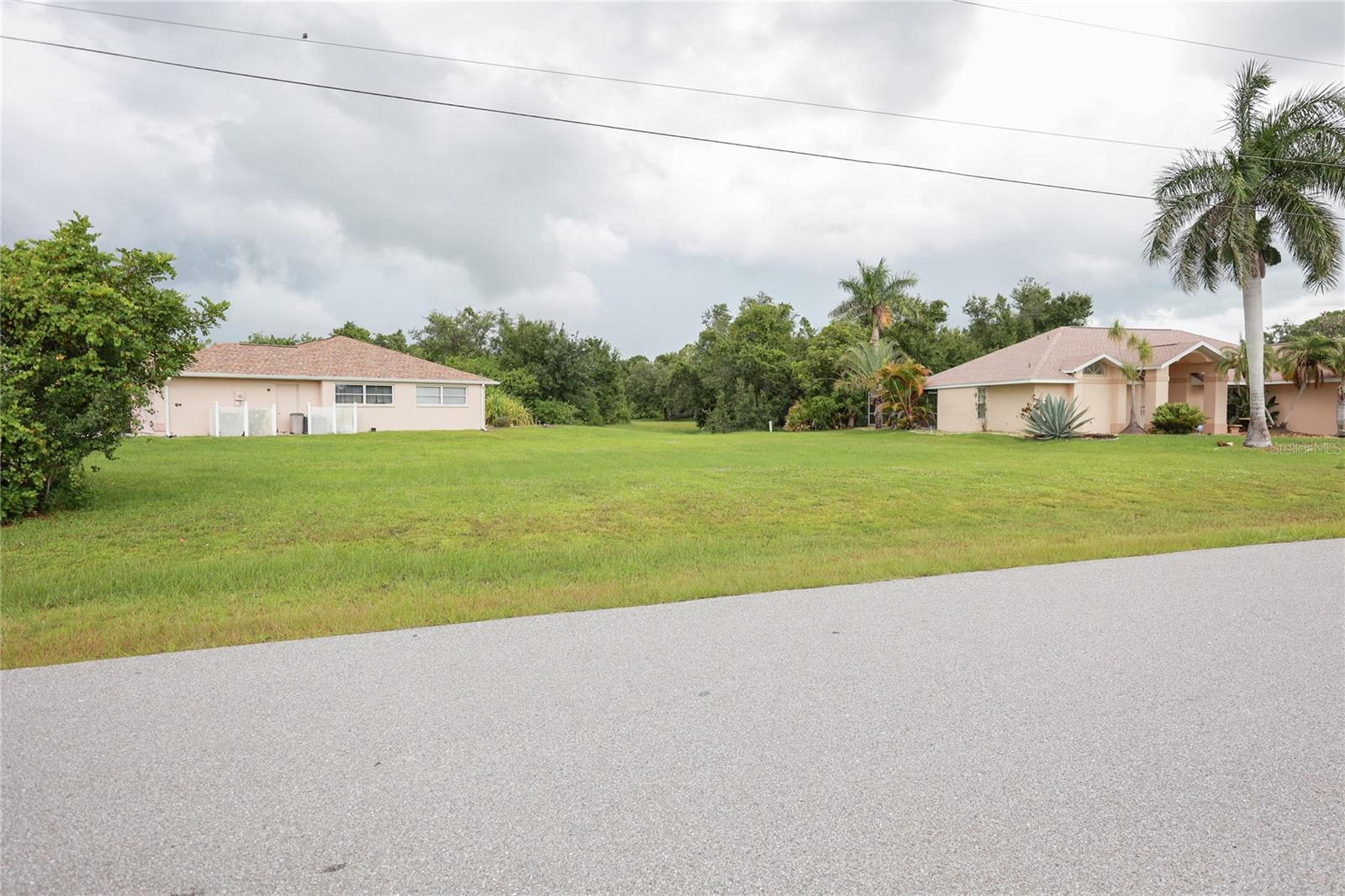 Fabulous corner lot in Deep Creek has 135 feet of frontage on Recife and Deep Creek Blvd and a total square footage of 10078 for you to build your new home! Ready to build already cleared. This lot is a south east facing lot on Recife with its north western side overlooking a tranquil greenbelt easement behind it providing privacy. Enjoy the active community as well as close proximity to entertainment and necessities. Deep Creek is a deed restricted community with a well designed mix of waterfront, golfing and greenbelt homes surrounded by sidewalks and the convenience of public water and sewer throughout.