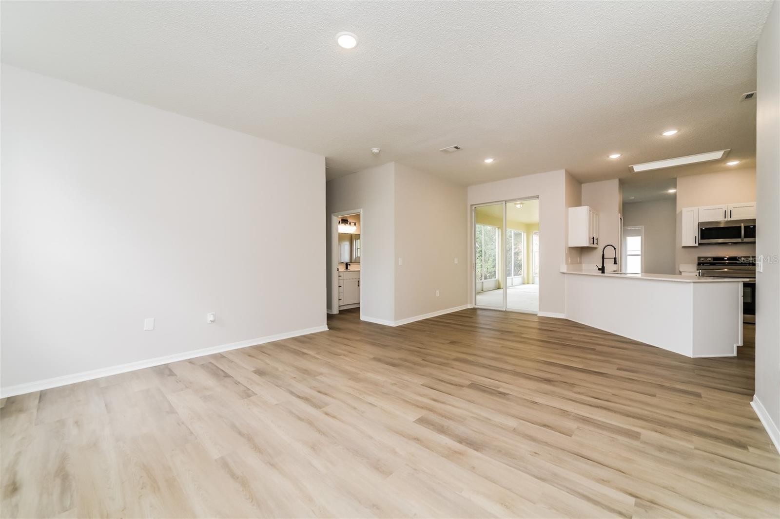539 BRENTFORD COURT