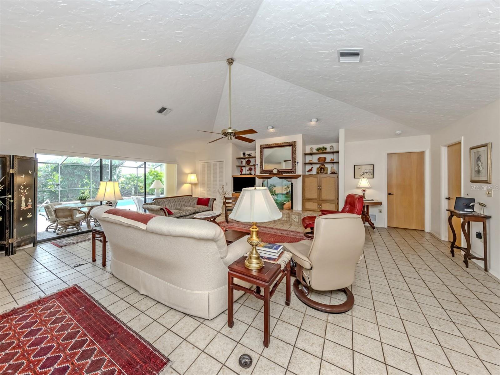 1250 WATERSIDE LANE