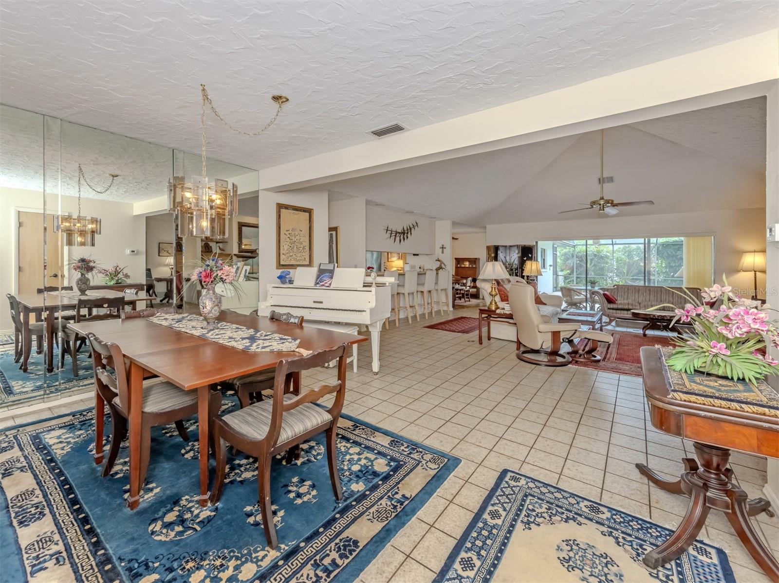 1250 WATERSIDE LANE