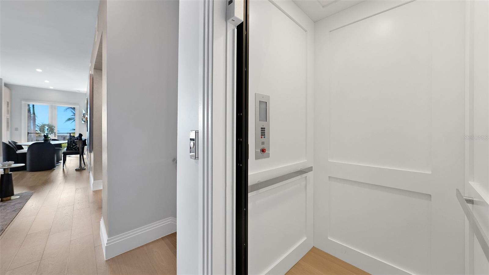 SLEEPY LAGOON - Residential