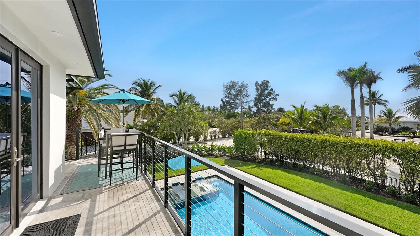 SLEEPY LAGOON - Residential