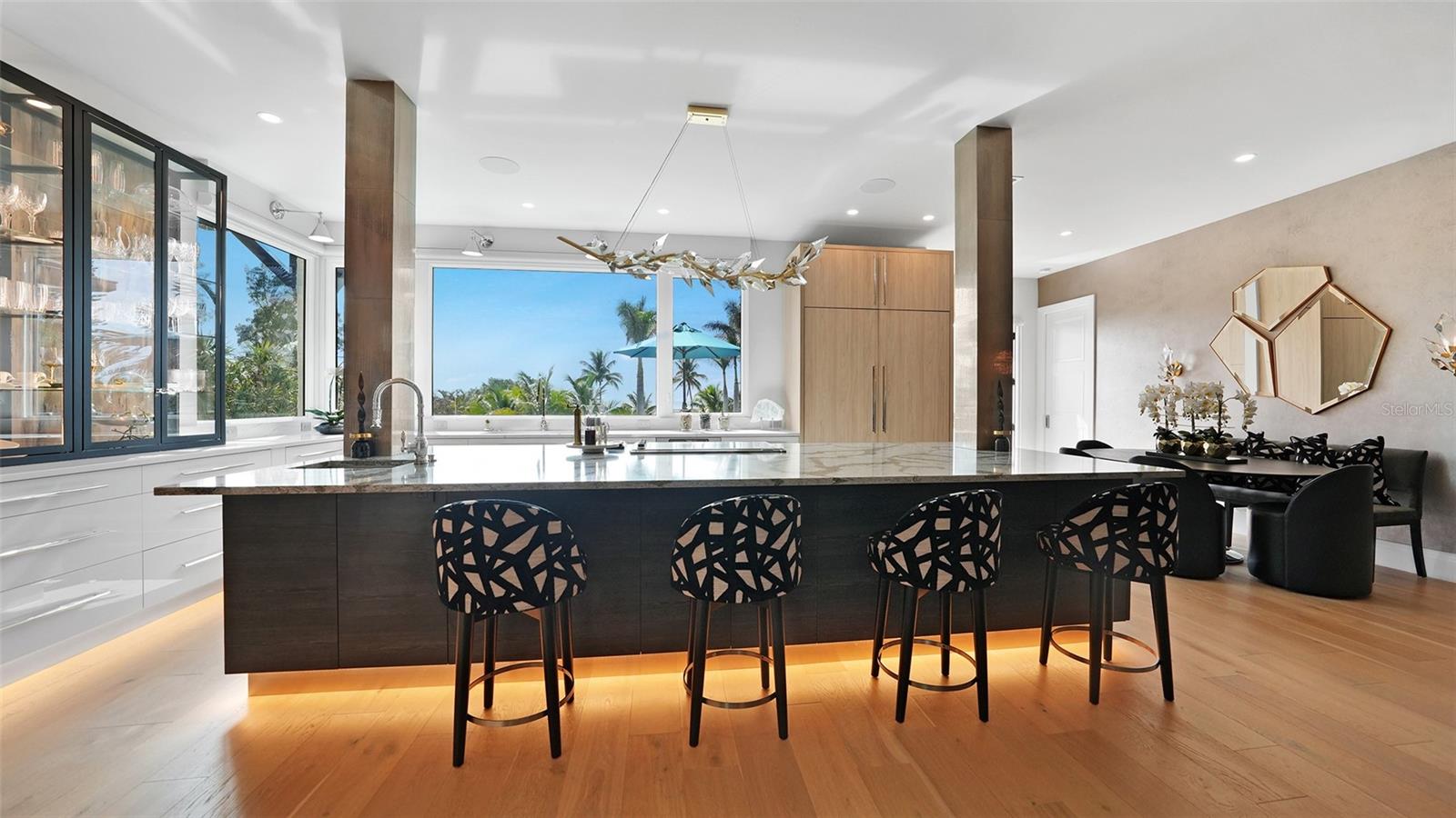 SLEEPY LAGOON - Residential