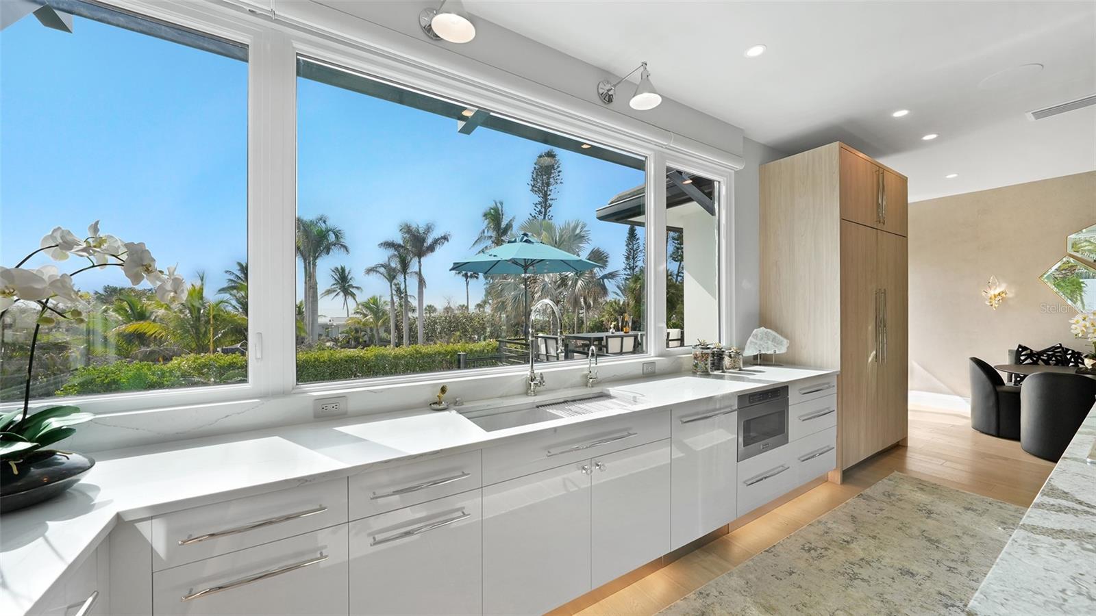 SLEEPY LAGOON - Residential