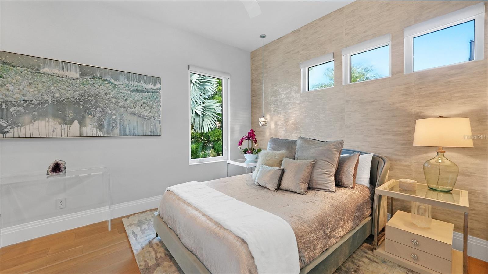 SLEEPY LAGOON - Residential