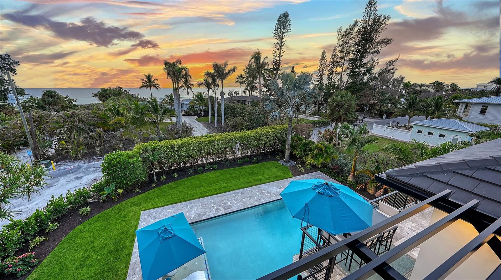 SLEEPY LAGOON - Residential