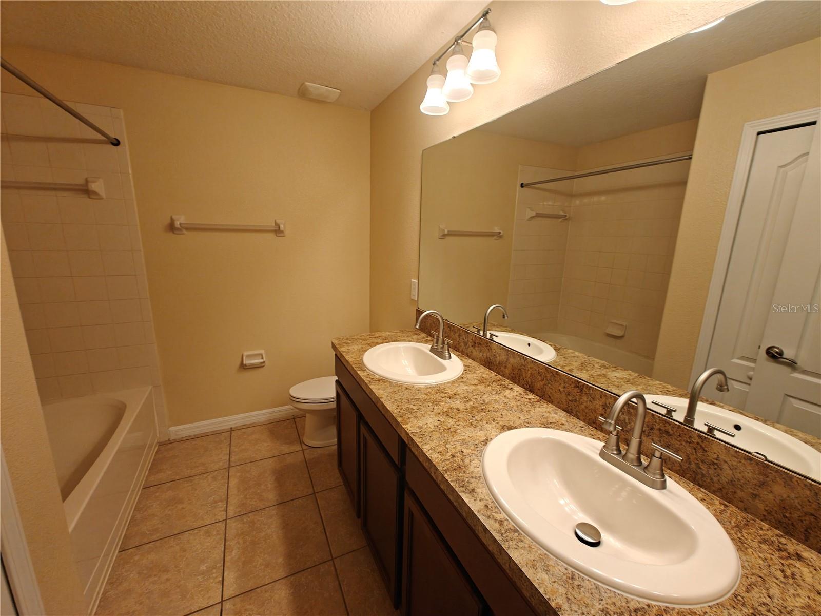 WYNDHAM LAKES ESTATES - Residential Lease